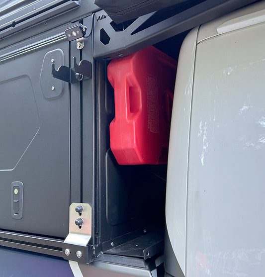Alu-Cab Camper / ModCAP Bulkhead RotopaX Mount
