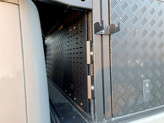 Alu-Cab Mid-Size Camper / ModCAP VersaPlate - Driver Side