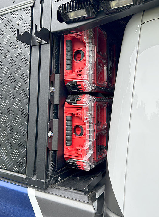 Alu-Cab Mid-Size Camper / ModCAP Packout VersaPlate - Passenger Side