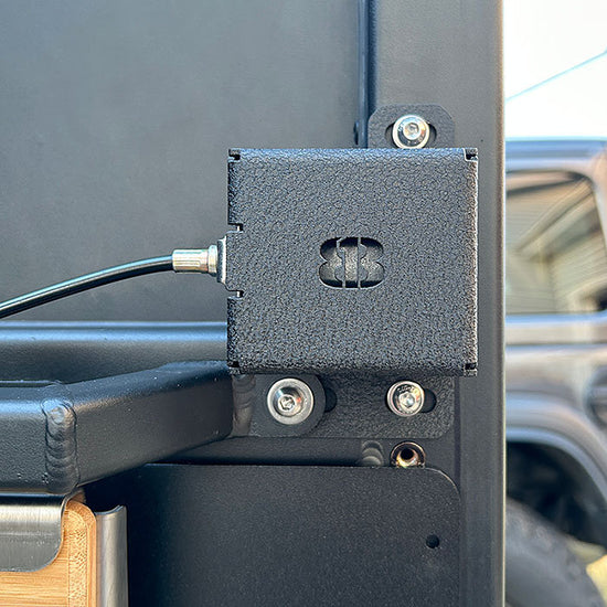 Security Cab Modification Alu-Cab Canopy Camper / Alu-Cabin Rear Door Electronic Security Deadbo ...
